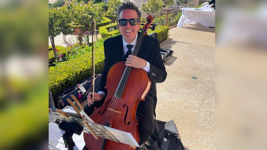 Hombre se lanzó desde el estacionamiento en Disneyland, en California, Estados Unidos