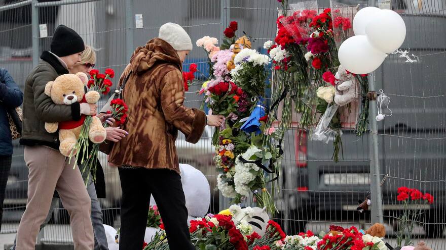 Claves del ataque en sala de conciertos en Moscú que deja cientos de muertos