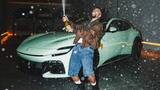 Maluma estrenó su ferrari personalizado en Medellín, pero no se salvó de los agentes de tránsito