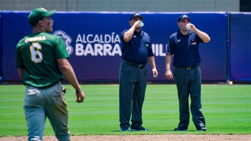 El calor los puede poner ‘out’: ¡Pobrecitos los receptores y los umpires!