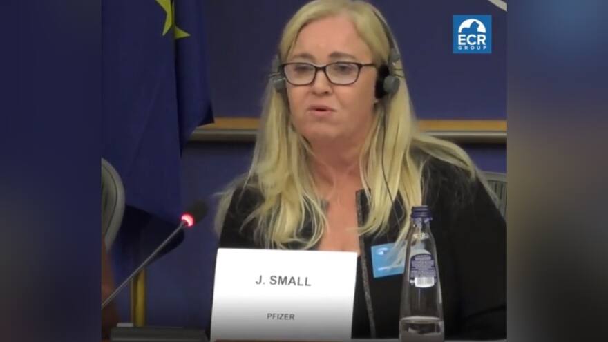 Vacuna de Pfizer no fue testada antes de salir al mercado, confiesa ejecutiva