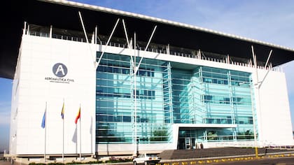 Aeronaves A320 que requieren actualización de software deberán estar inmovilizadas desde el 29 de noviembre: Aerocivil