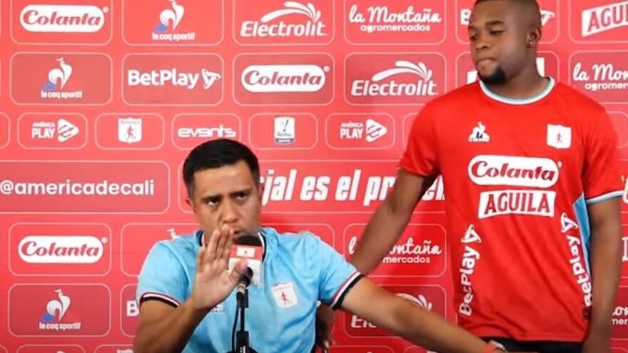 César Farías, técnico del América, se fastidia por pregunta que le han hecho '17 veces'