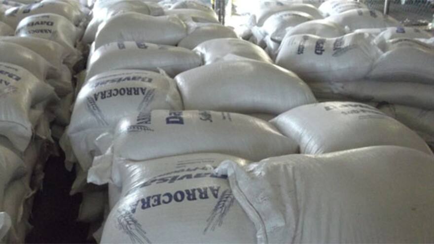 Cae un contenedor con arroz de contrabando