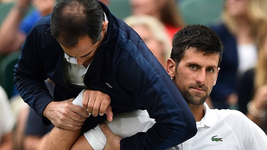 Djokovic abandona Wimbledon por lesión en un brazo