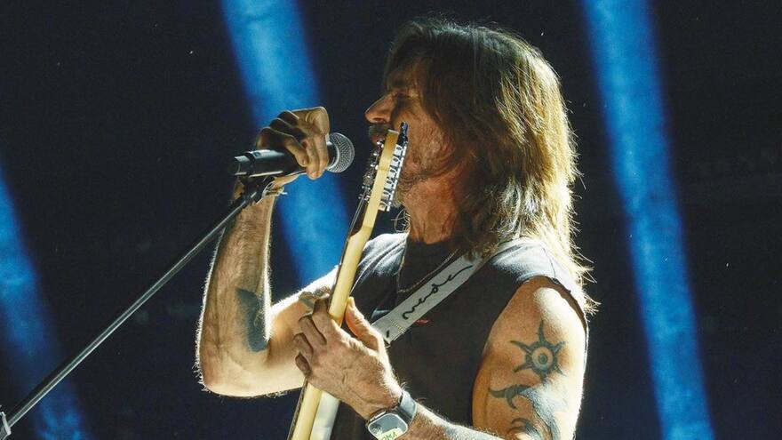 Ante ridículo de Andrés Calamaro, Juanes brilló en el Festival Cordillera