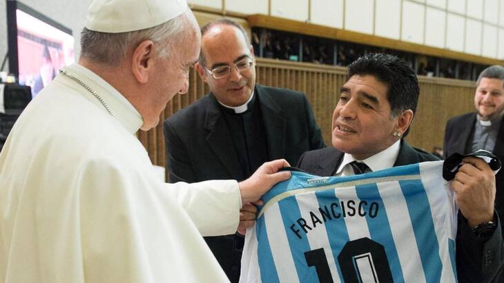 Recuerdan comercial del papa Francisco apoyando al fútbol, previo al Mundial de Brasil: “Jueguen para adelante”