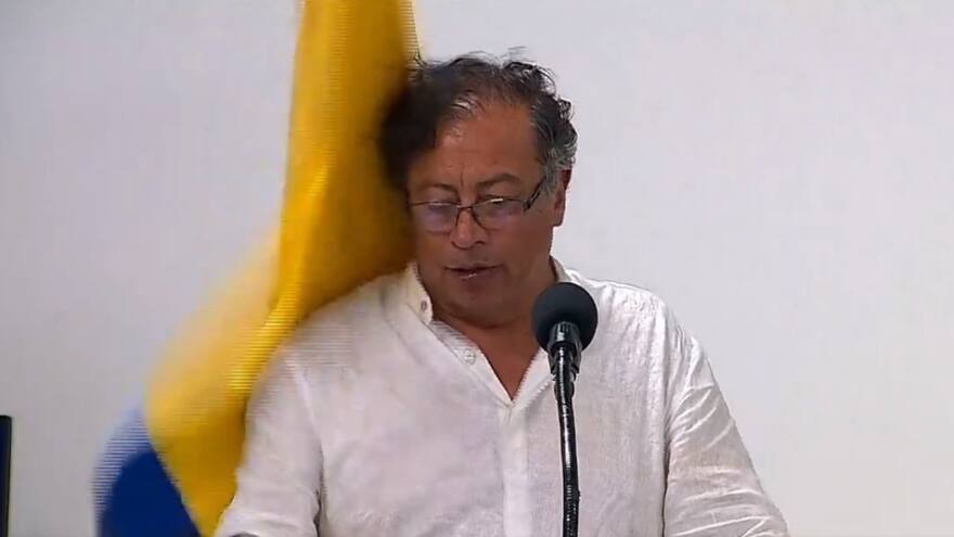Hombre sufrió desmayo en pleno discurso de Gustavo Petro en Leticia