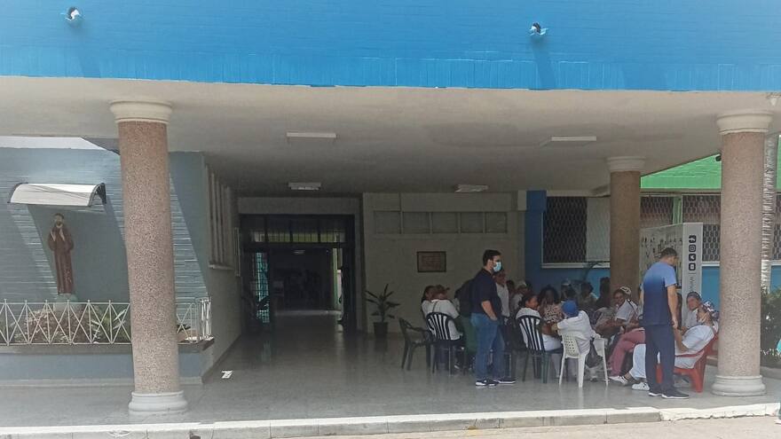 Empleados del Hospital de Sincelejo entran en paro y se agrava la crisis en el sector salud en Sucre