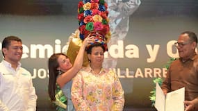 Josefina Villarreal, reportera gráfica de EL HERALDO, recibió el reconocimiento Vida y Obra del Premio Ernesto McCausland