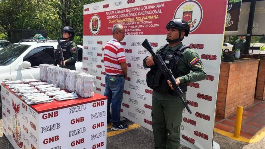 Detienen a hombre en Venezuela con casi 16 kilos de cocaína