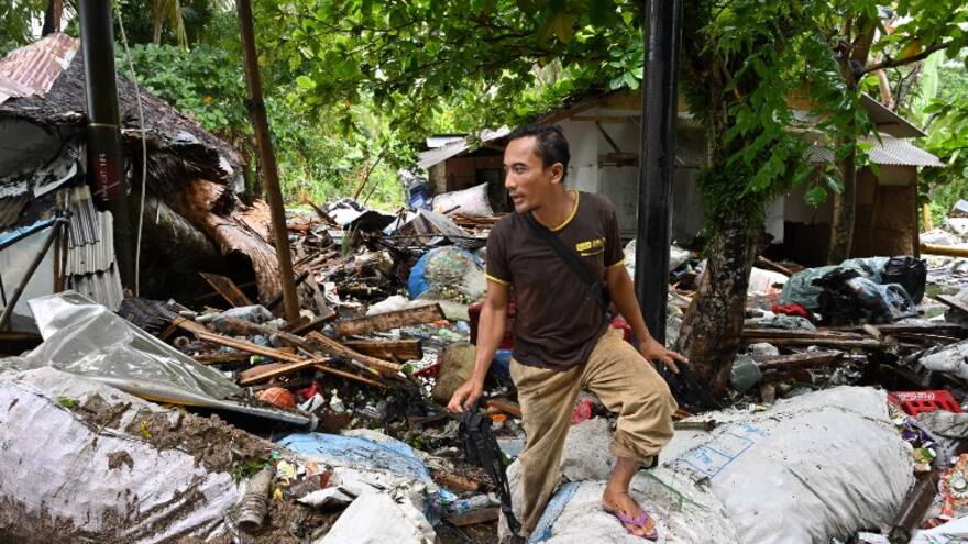 El estremecedor relato de un sobreviviente al tsunami en Indonesia