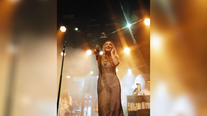 Así es Laura Maré, la hija de Jorge Alfredo Vargas que es cantante y estuvo en Día a día, de Caracol