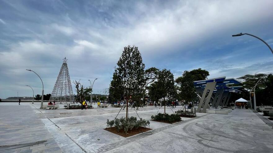 Rechazan recorrido de vehículo en plaza de Puerto Colombia
