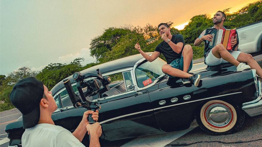 Elder Dayán y Lucas Dangond estrenan video de ‘Deseo malvado’