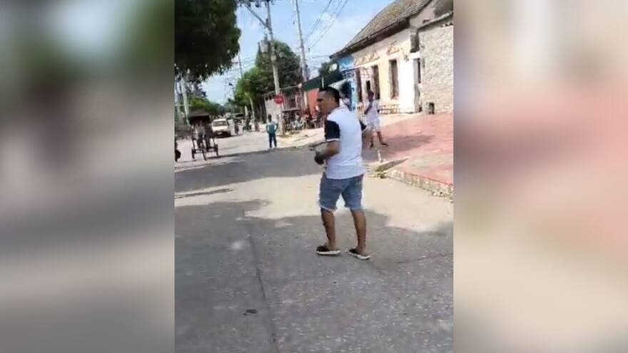 Madre de hombre herido en procedimiento policial en Rebolo manifiesta que los uniformados lo golpearon en la cabeza