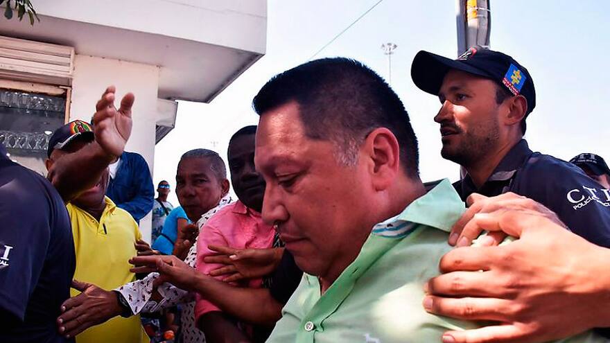 Presidente Santos aceptó la renuncia de Manolo Duque