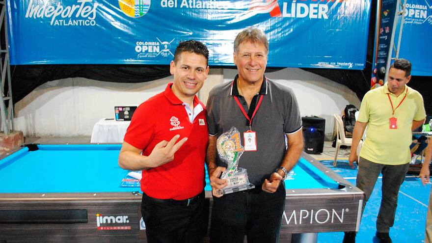 Pedro González, campeón en billar tres bandas