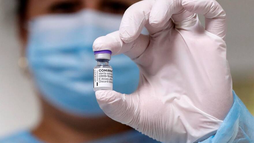 Europa autoriza tercera dosis de Pfizer para mayores de 18 años