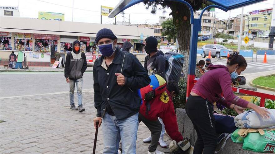 El 'virus del hambre' de los venezolanos se impone al cierre de fronteras