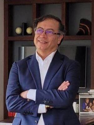 La metamorfosis moderada de Petro | Columna de Horacio Brieva