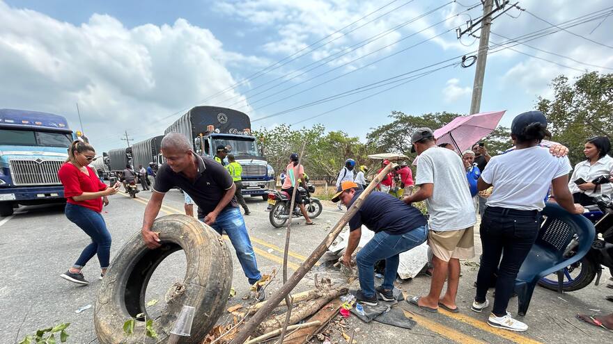 Levantan bloqueo en Vía Cordialidad tras protestas contra el servicio de agua potable