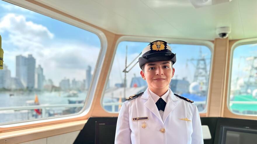 Una mujer asume por primera vez el comando del buque ARC ‘Isla Albuquerque’