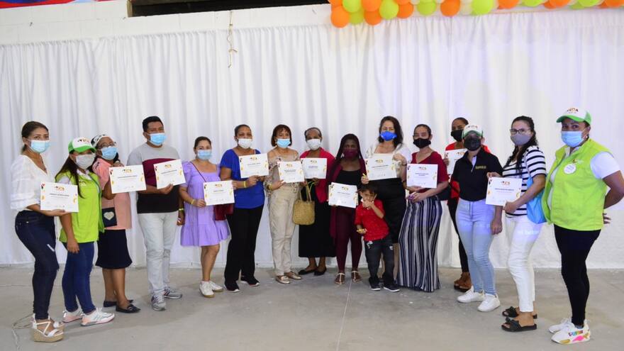 Habitantes de Villas de San Pablo participaron en talleres del proyecto +VIDA