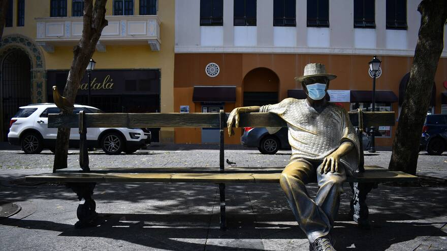 Dañan una escultura del legendario compositor salsero ‘Tite’ Curet Alonso