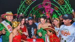 El Gran Malecón se convierte en un escenario de luz, tradición y encuentro