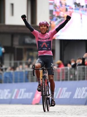 El estimulante triunfo de Egan y la crisis social