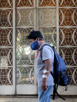 Polarización y confinamiento