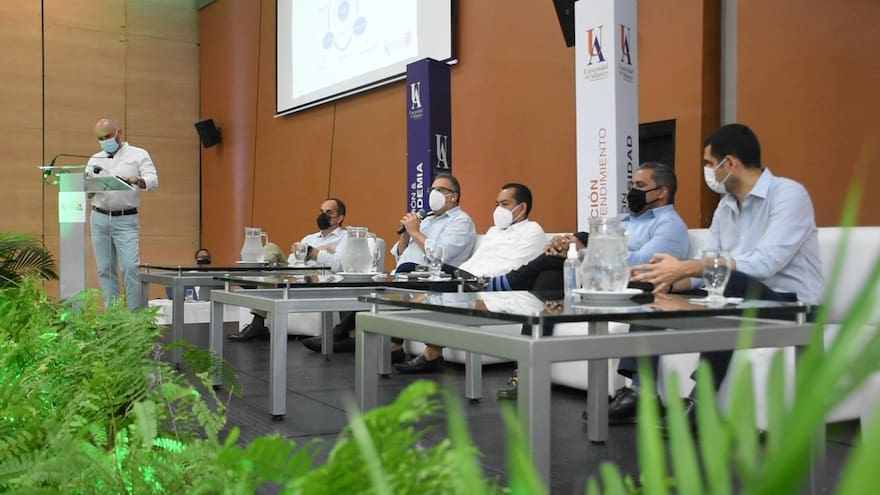 UA y empresas crean alianza para fortalecer economía de la Región