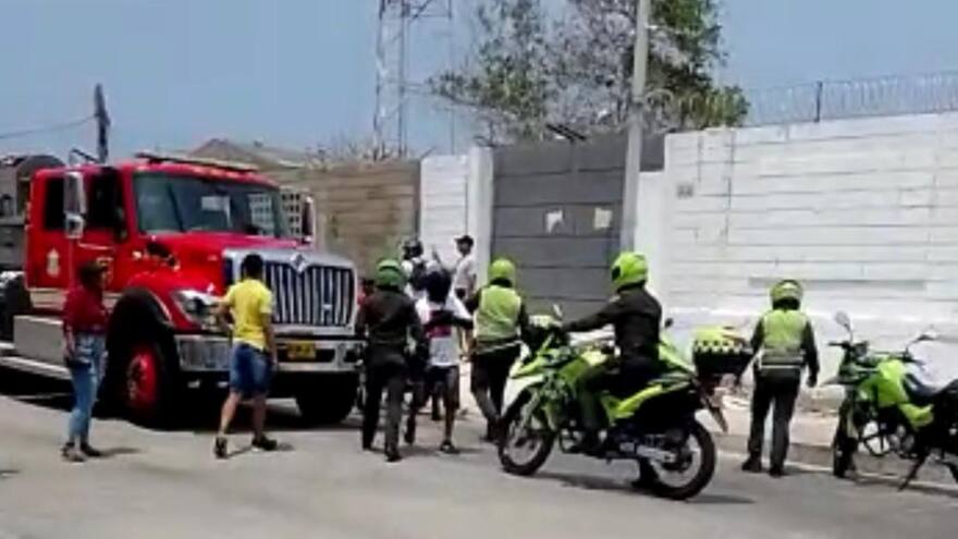 Reclusos de la Penitenciaría Las Estrellas habrían comenzado un incendio en las instalaciones