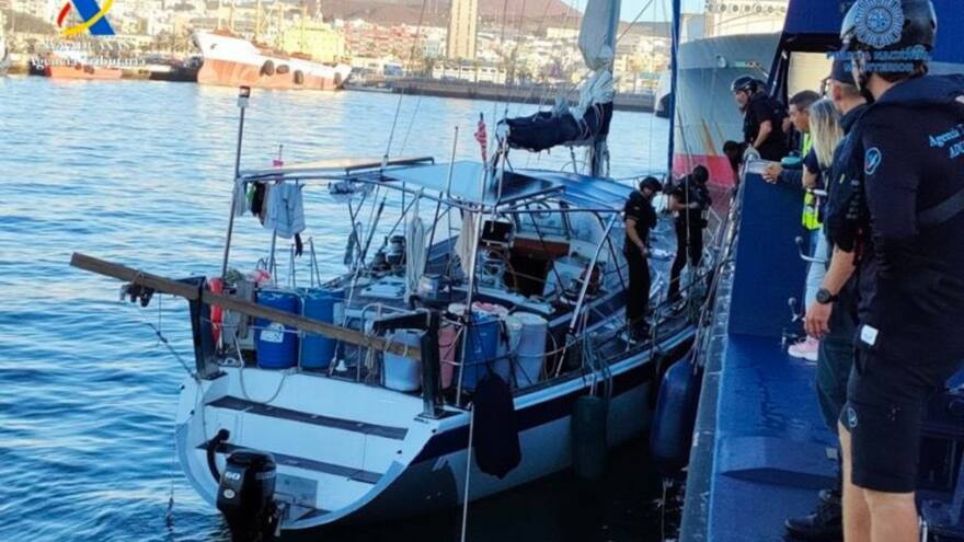 Detenidos tres colombianos en España en un velero con 2.500 kilos de cocaína