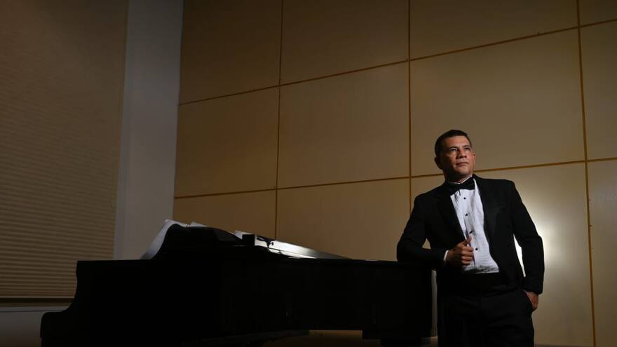 Wulfran Sarmiento presenta su libro ‘Concierto de música clásica para piano’