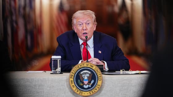 Trump afirma que Cuba está “en sus últimos momentos”, pero tendrá “una gran vida nueva”