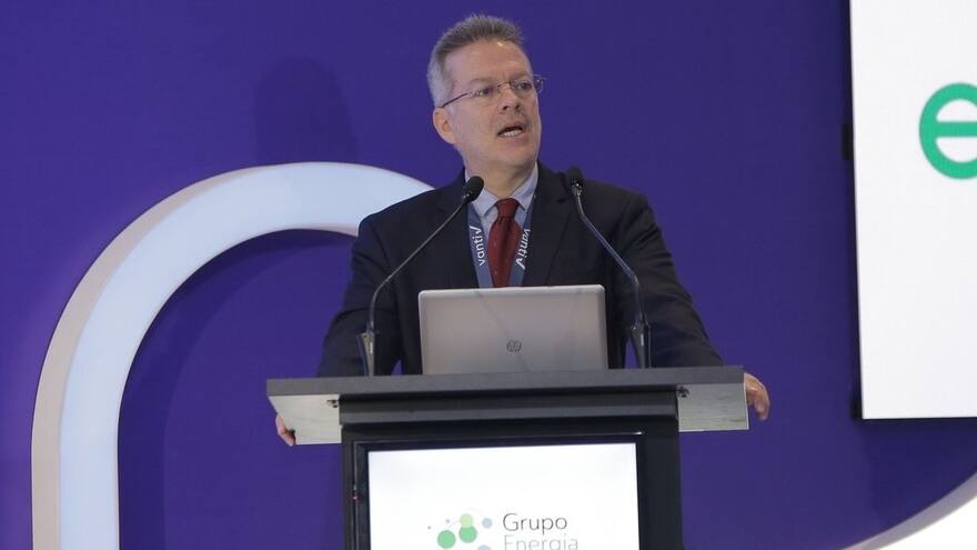 Renuncia de José Fernando Prada a su cargo como director de la Comisión de Regulación de Energía y Gas