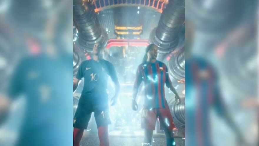 ¿Existe un multiverso? Mbappé, Ronaldinho y otras estrellas compiten entre sí