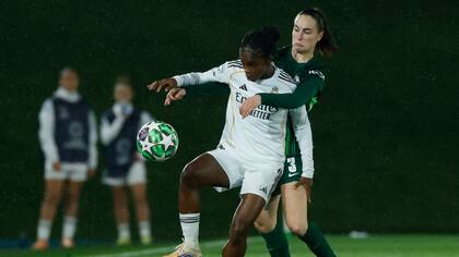 Con gol de Linda Caicedo, Real Madrid vence a Wolfsburgo y se aproxima a los cuartos de final