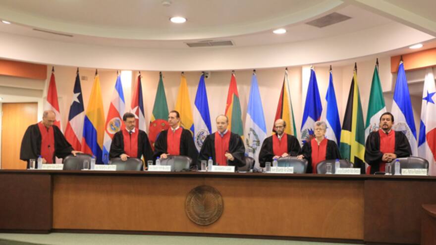 ‘Chuzadas’: Cajar recuerda que Corte IDH pidió reformar Ley de Inteligencia