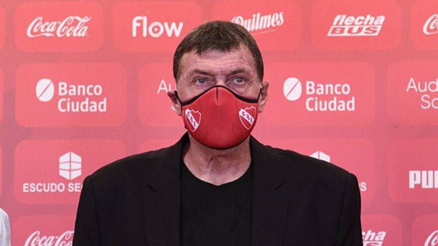 Julio César Falcioni y varios jugadores de Independiente dan positivo de coronavirus