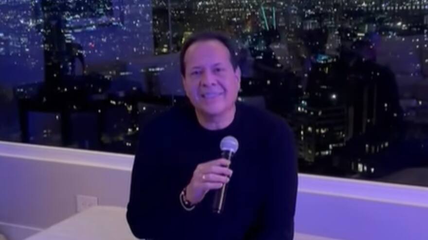 Javier Fernández, El cantante del gol, habló sobre los rumores de su salida de Win Sports