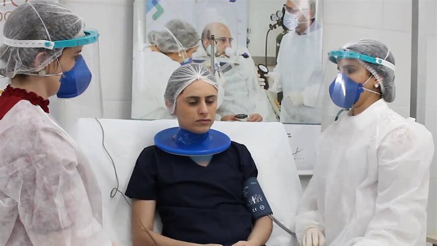 Un casco brasileño de respiración artificial reduce intubación en un 60 %