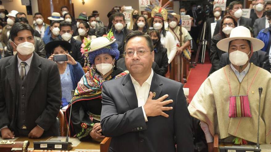 Un ritual andino abre la jornada de investidura del presidente boliviano