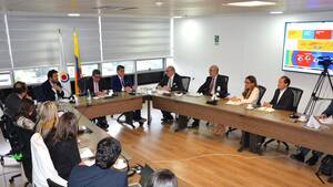 Entes de control instan al Gobierno a que adopte acciones para garantizar abastecimiento de energía en el país