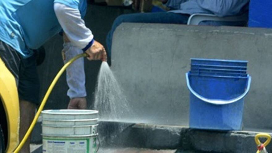 CRA endurece sanciones a quienes derrochen agua