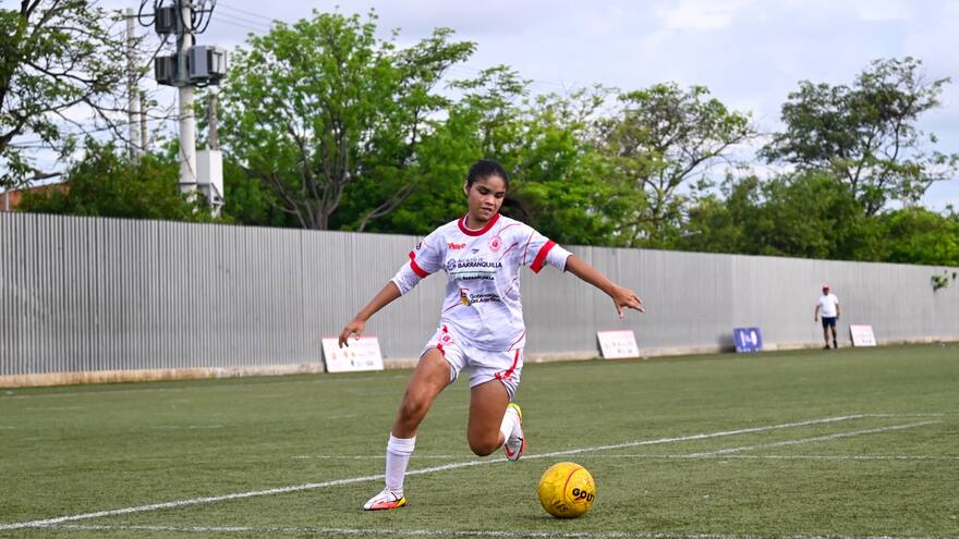 Selección Atlántico: Jimmany Hernández, una futbolista desarrollada a pies descalzos