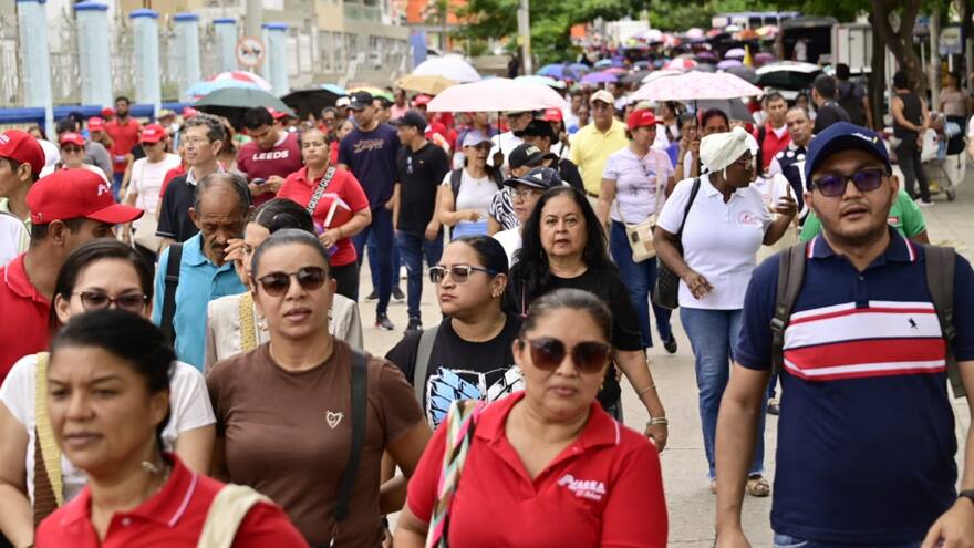Docentes levantan paro a nivel nacional, pero clases se reanudan en julio