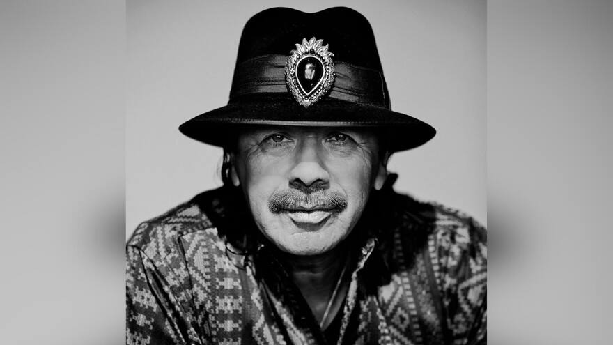 Carlos Santana fue hospitalizado por deshidratación antes de un concierto en Texas